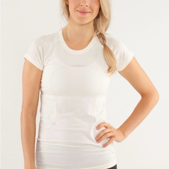 lululemon athletica Tops - Lululemon Run: Swiftly Tech Short Sleeve